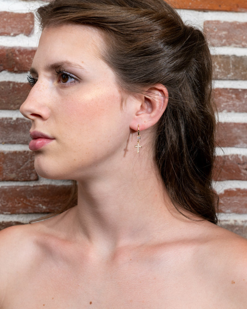 Luce Incisa – Mini orecchini con crocine in cubic zirconia